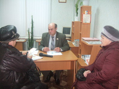 Прием граждан по личным вопросам провел депутат Государственного Совета Чувашской Республики Ю.М.Кислов